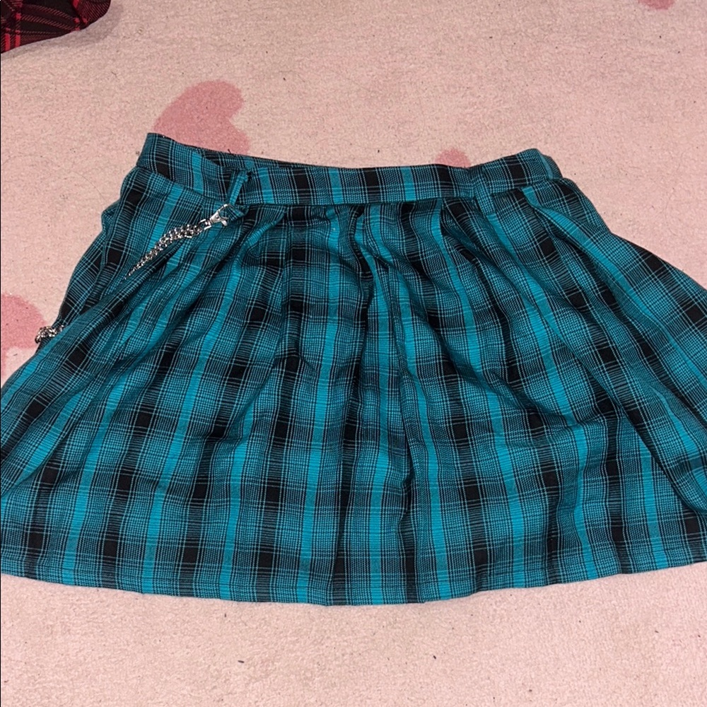 Hot topic teal skirt with chain